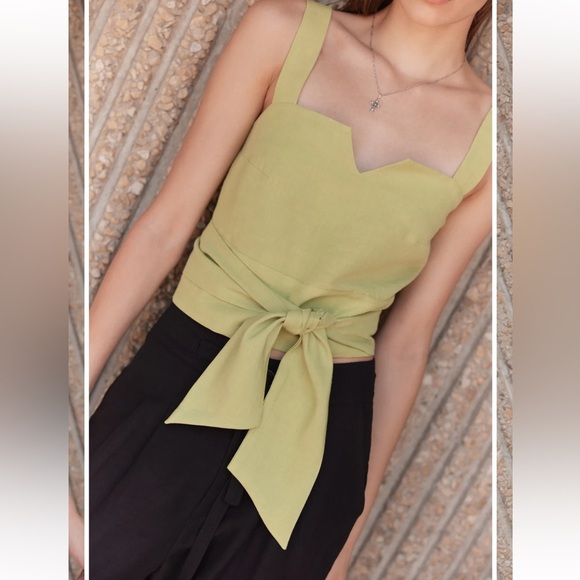 Eve Gravel Tops - Eve Gravel NWT Harmonia Linen Blend Top Apple Green Size M